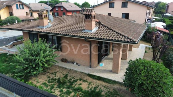 casa indipendente in affitto a Melegnano