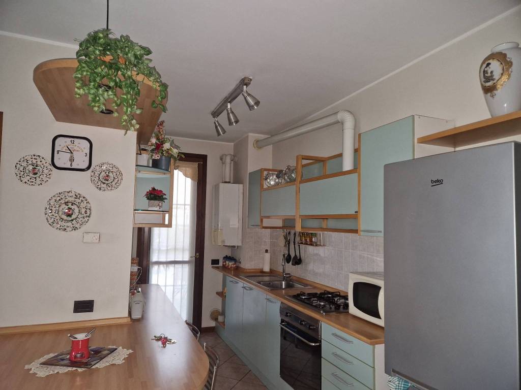 appartamento in affitto a Melegnano