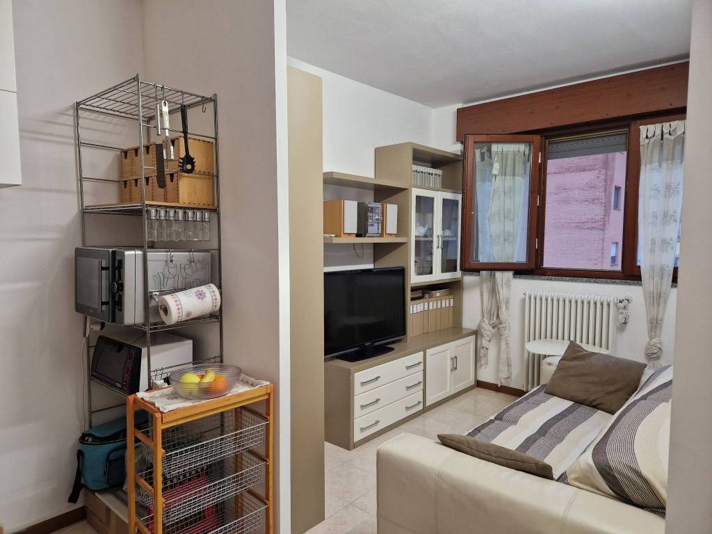 appartamento in affitto a Melegnano