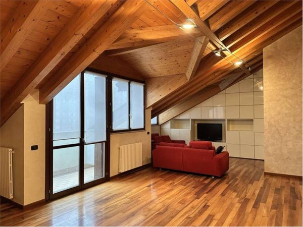 appartamento in affitto a Melegnano