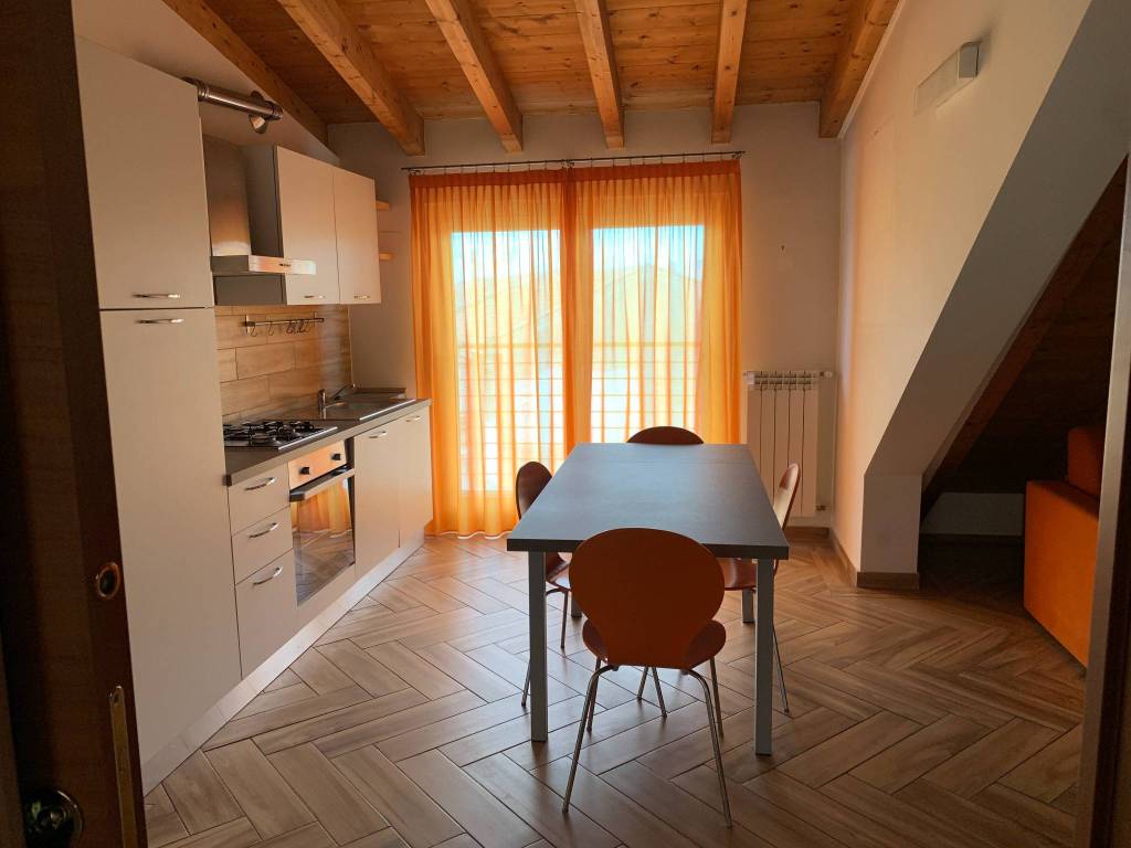 appartamento in affitto a Melegnano