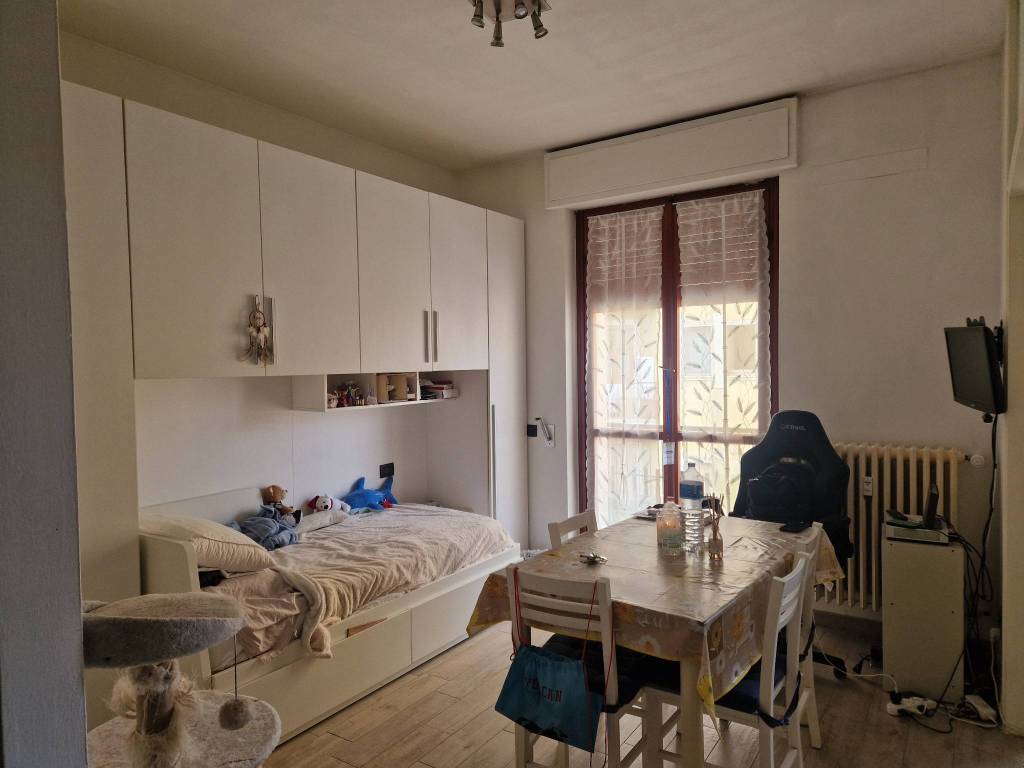 appartamento in affitto a Melegnano