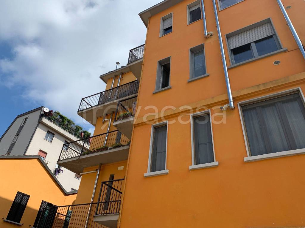 appartamento in affitto a Melegnano