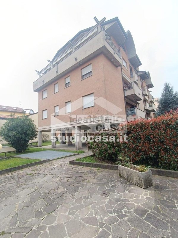 appartamento in affitto a Melegnano