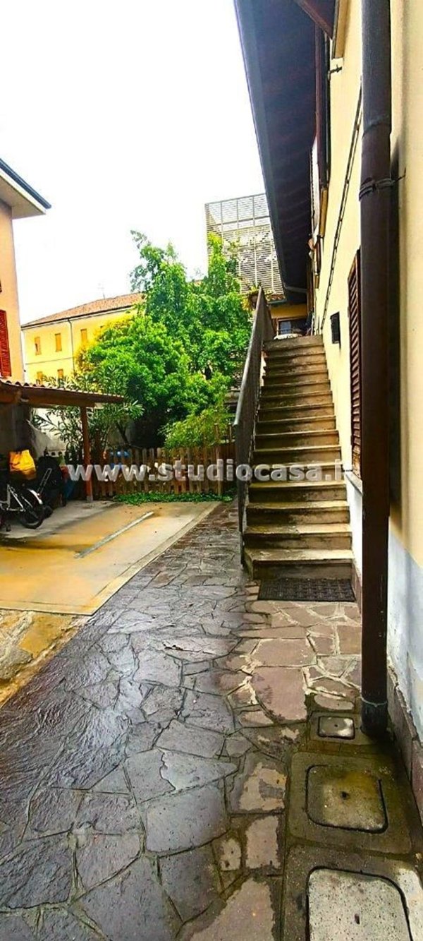 appartamento in affitto a Melegnano