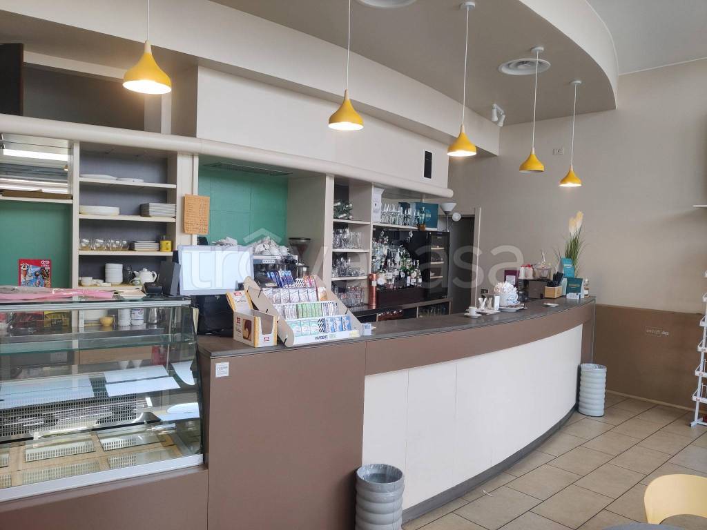 negozio in affitto a Melzo