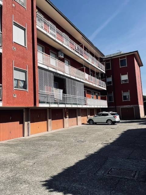 intera palazzina in affitto a Melzo