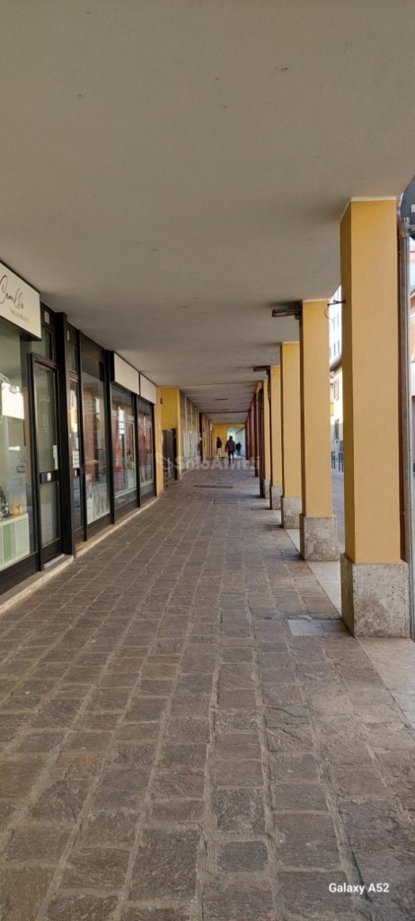 negozio in affitto a Melzo