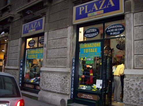 negozio in affitto a Milano in zona Porta Genova