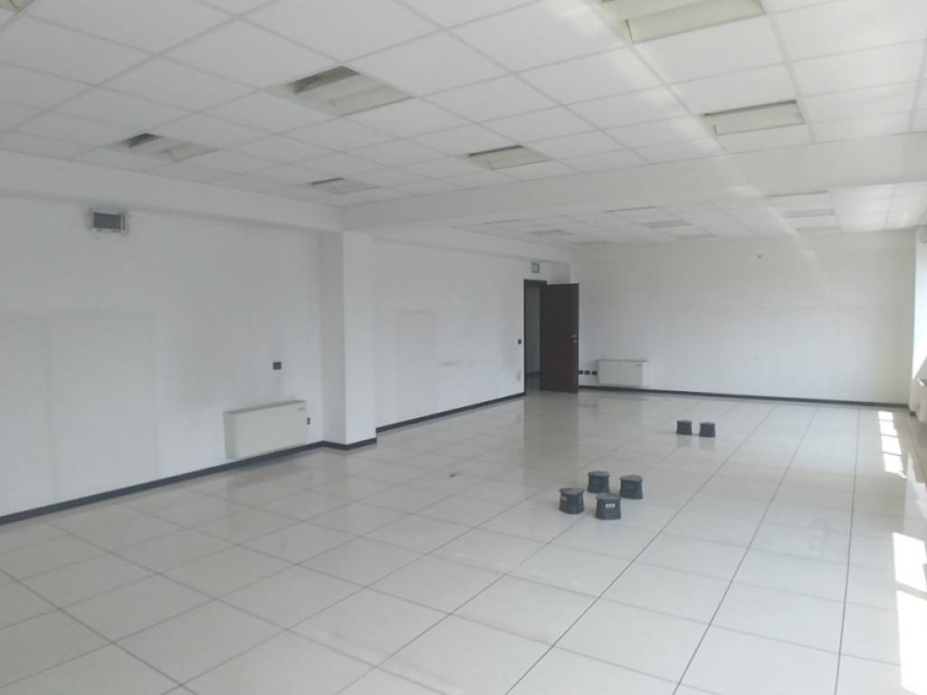ufficio in affitto a Milano in zona Gallaratese