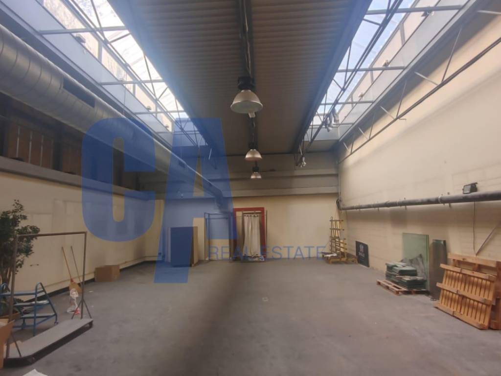 intera palazzina in affitto a Milano in zona Isola