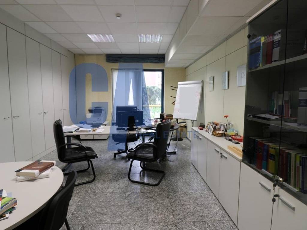 ufficio in affitto a Milano in zona Trenno