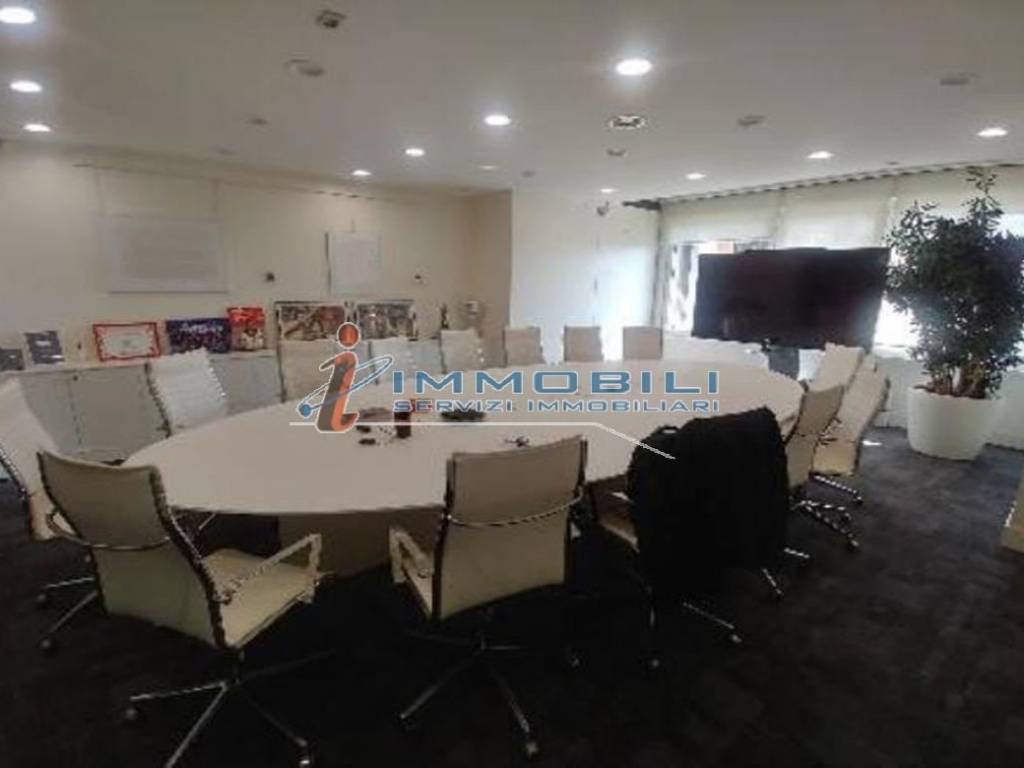 ufficio in affitto a Milano in zona Centro Direzionale