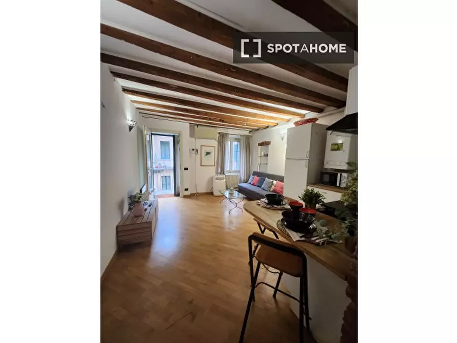 appartamento in affitto a Milano in zona Porta Genova