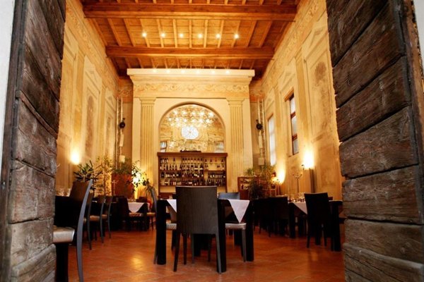 locale commerciale in affitto a Milano
