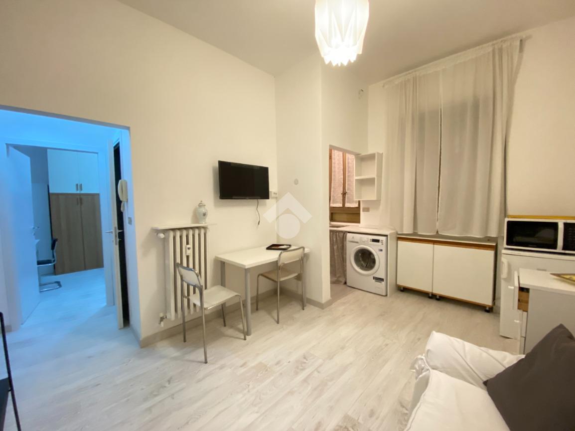 appartamento in affitto a Milano in zona Feltre