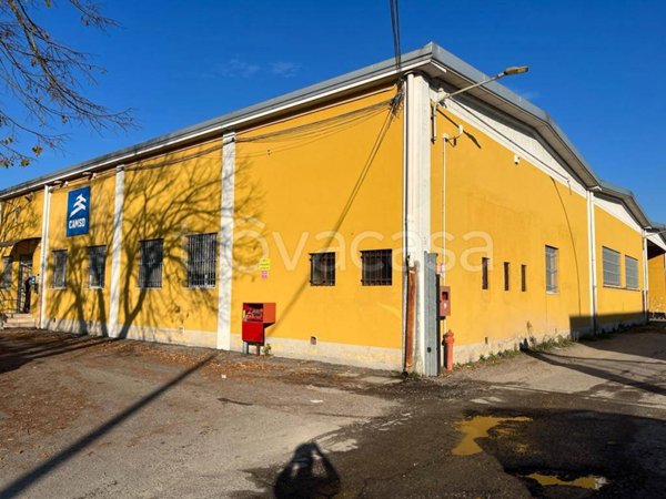 capannone in affitto a Milano in zona Lorenteggio