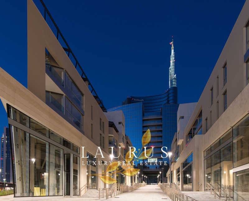 negozio in affitto a Milano in zona Porta Nuova
