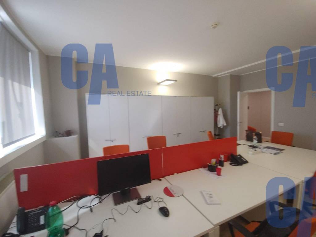 ufficio in affitto a Milano in zona Famagosta