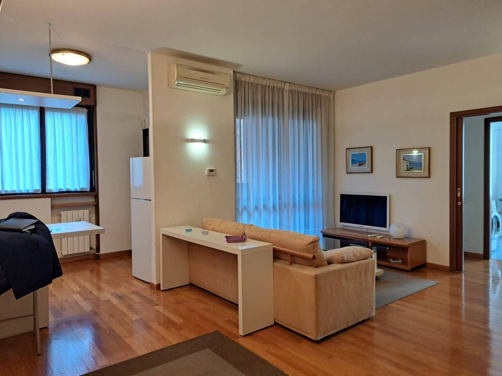 appartamento in affitto a Milano in zona Isola