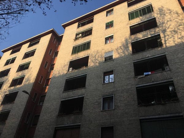 appartamento in affitto a Milano in zona Lorenteggio