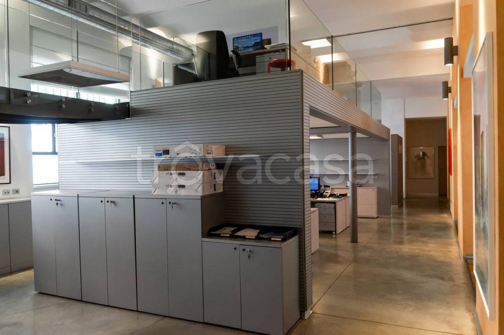 ufficio in affitto a Milano in zona Sant'Ambrogio