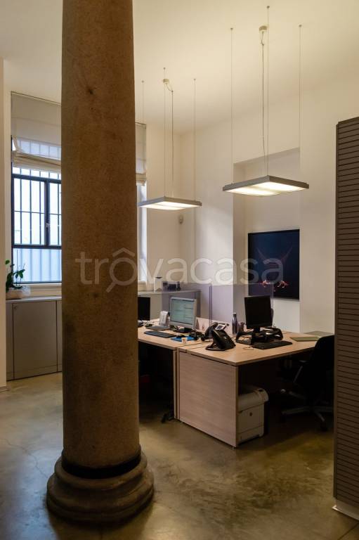 ufficio in affitto a Milano in zona Sant'Ambrogio