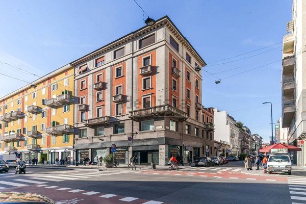negozio in affitto a Milano