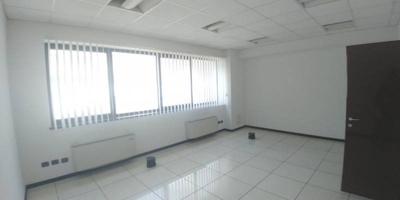 locale di sgombero in affitto a Milano in zona Gallaratese
