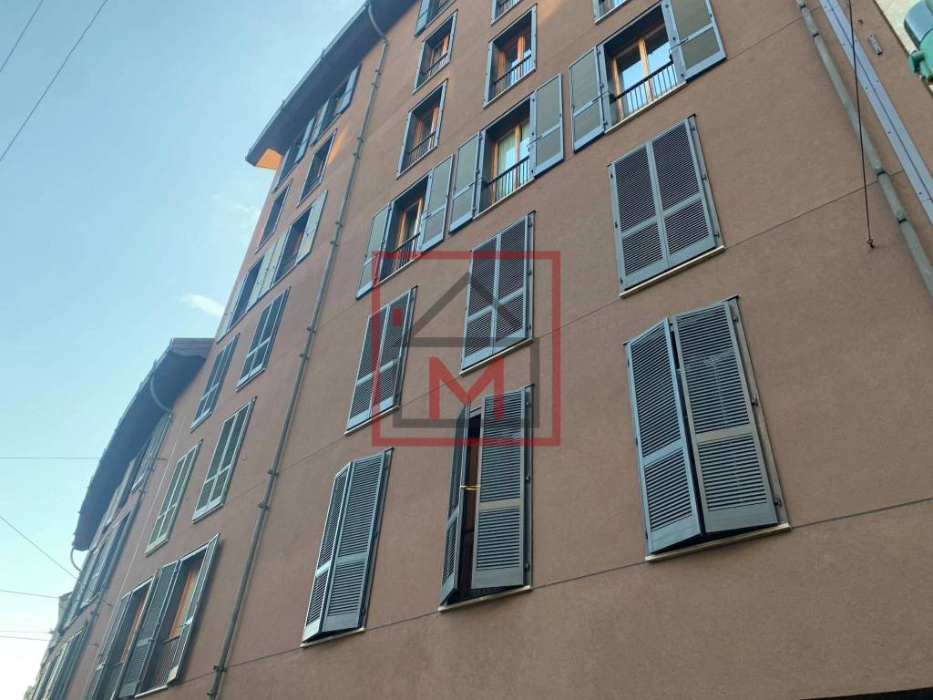 locale di sgombero in affitto a Milano