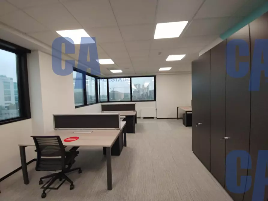 locale di sgombero in affitto a Milano in zona San Cristoforo