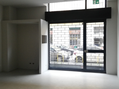 negozio in affitto a Milano