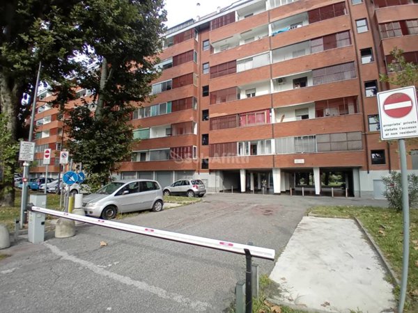 appartamento in affitto a Milano in zona Famagosta