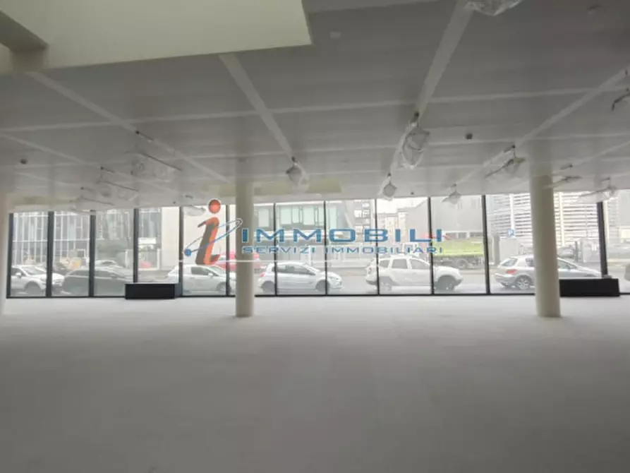 ufficio in affitto a Milano in zona Centro Direzionale
