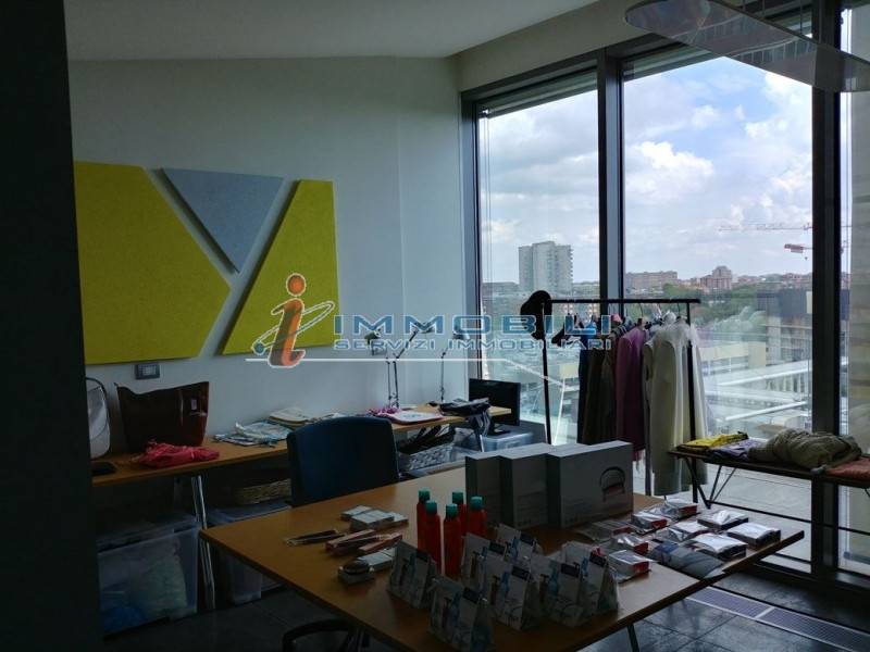 ufficio in affitto a Milano in zona Famagosta