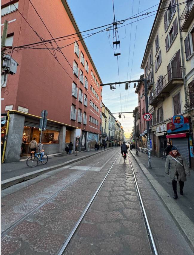 negozio in affitto a Milano in zona Porta Ticinese