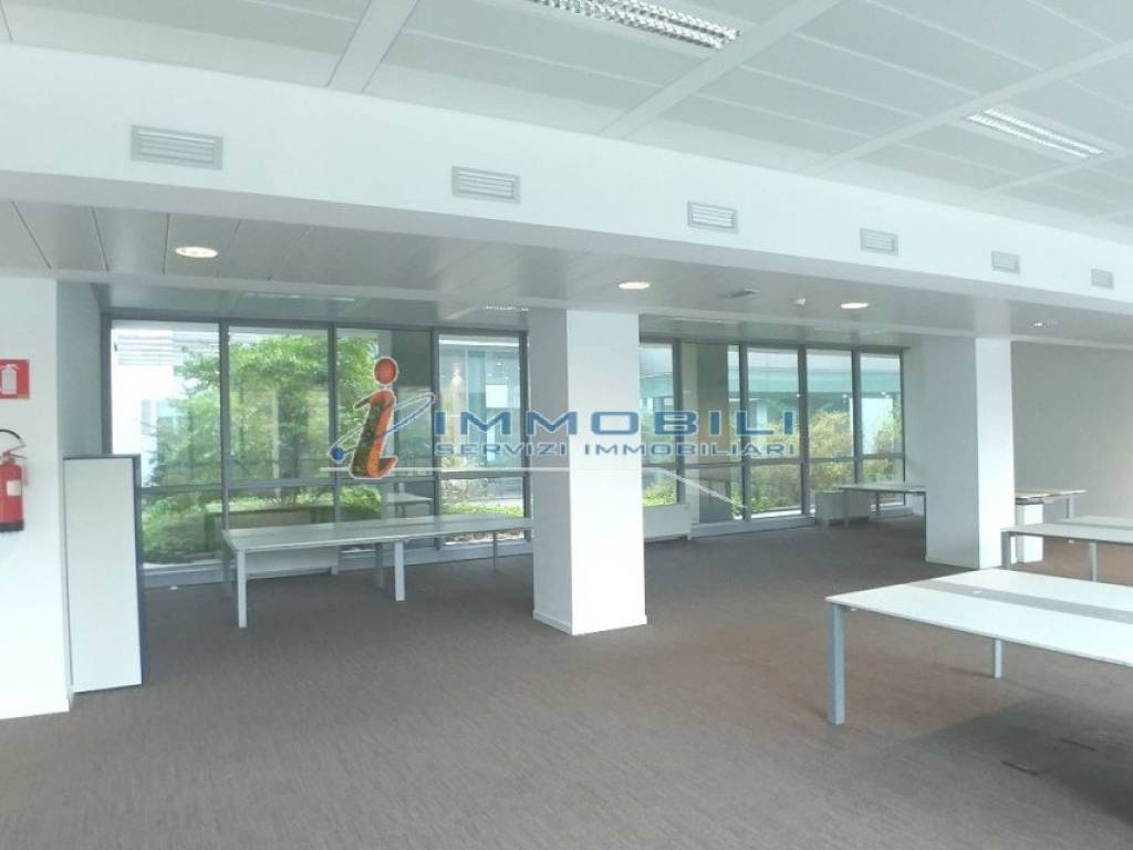ufficio in affitto a Milano in zona Tibaldi