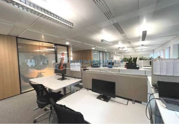 ufficio in affitto a Milano in zona Affori