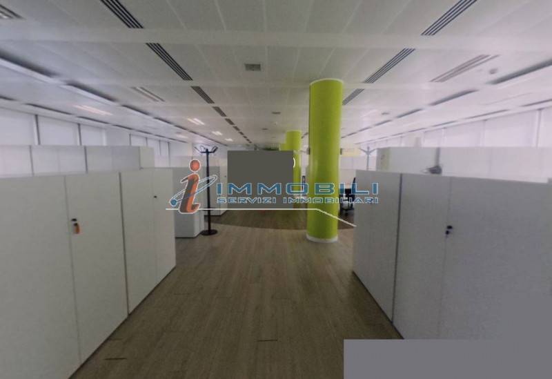 ufficio in affitto a Milano in zona Barona