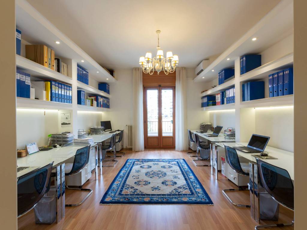 ufficio in affitto a Milano in zona XXII Marzo