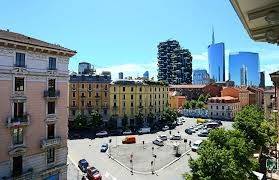 negozio in affitto a Milano in zona Isola