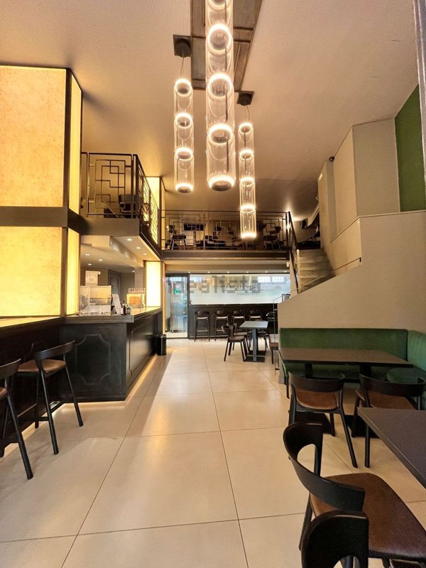locale commerciale in affitto a Milano