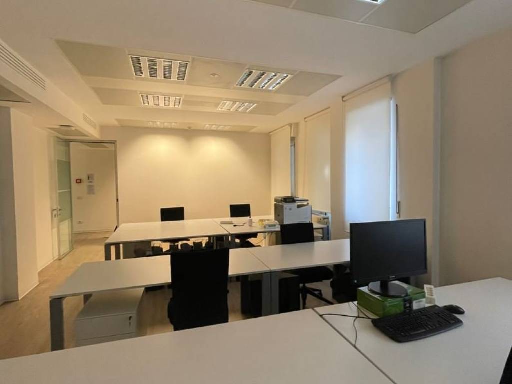 ufficio in affitto a Milano in zona Stazione Centrale