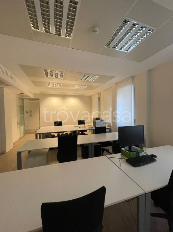 ufficio in affitto a Milano in zona Stazione Centrale