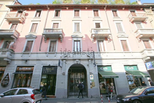 negozio in affitto a Milano