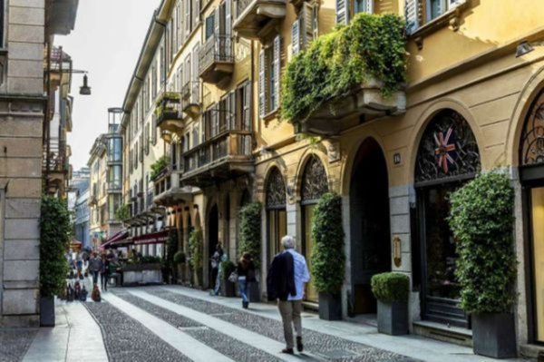 negozio in affitto a Milano in zona Brera