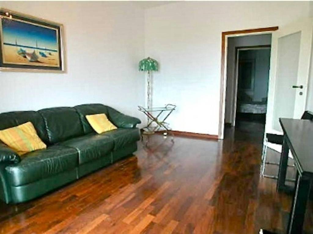 appartamento in affitto a Milano in zona Famagosta