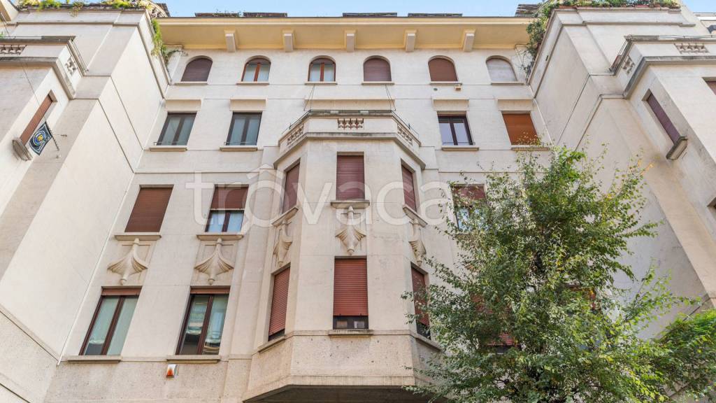 appartamento in affitto a Milano in zona Sant'Ambrogio