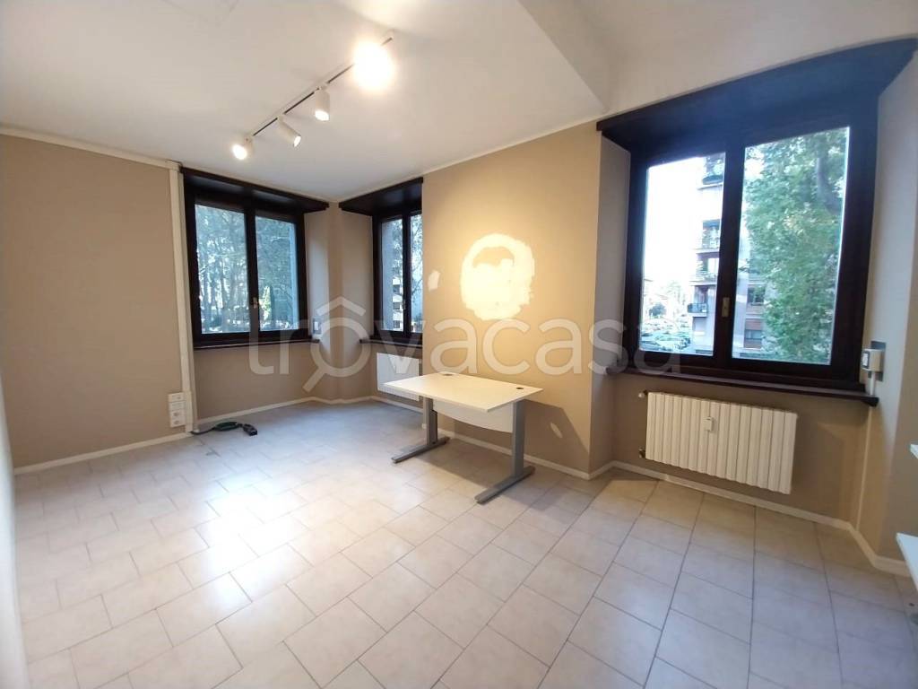ufficio in affitto a Milano