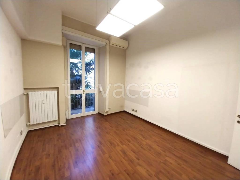 ufficio in affitto a Milano